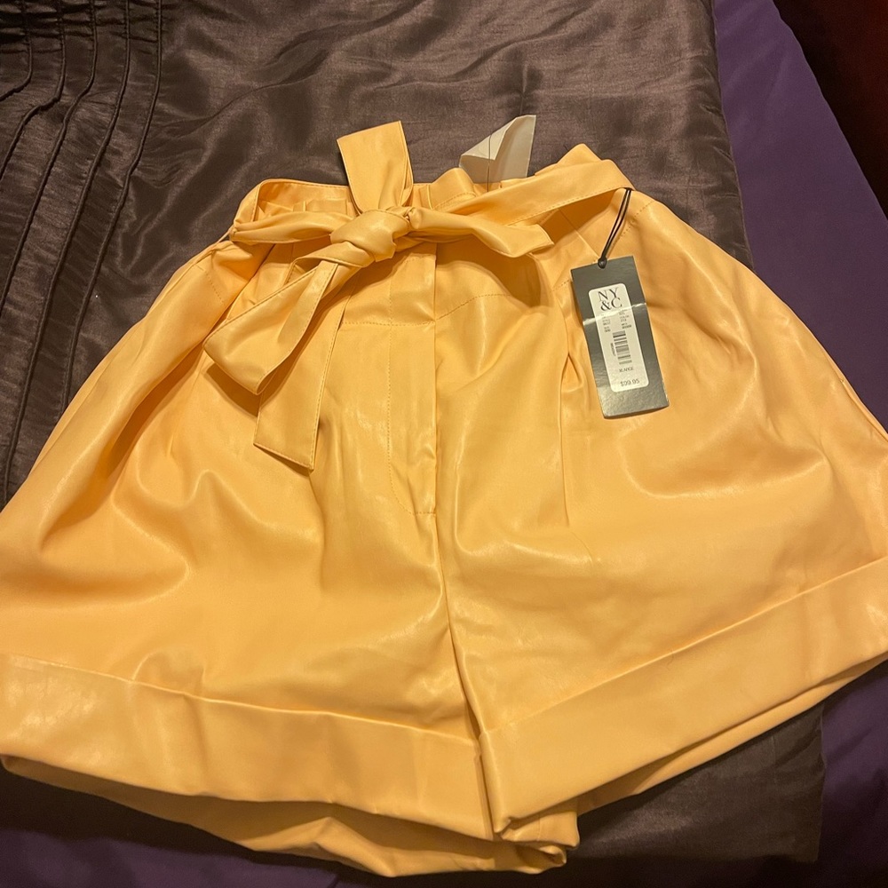 New York & company Gabrielle Union  collection shorts